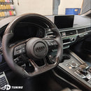 JDtuning® | Hochwertiges individuelles Carbon-Lenkrad | Perforiertes Leder | Schwarze Nähte | Airbagabdeckung Leder | Audi Schriftzug schwarz | Passend für Audi A3/S3/RS3/A4/S4/RS4/A5/S5/RS5 | 2016 – 2024